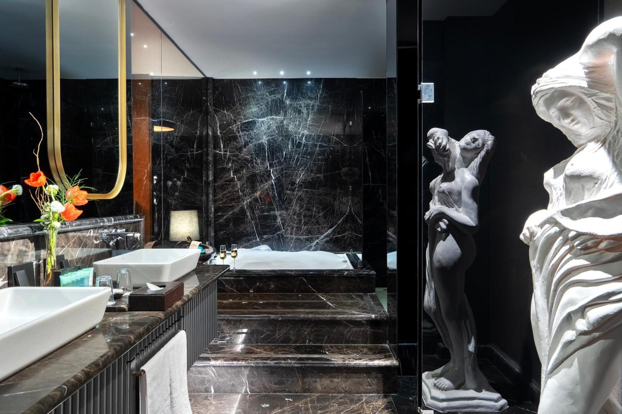 Lords Palace Hotel Spa Casino Kyrenia  Ngoại thất bức ảnh